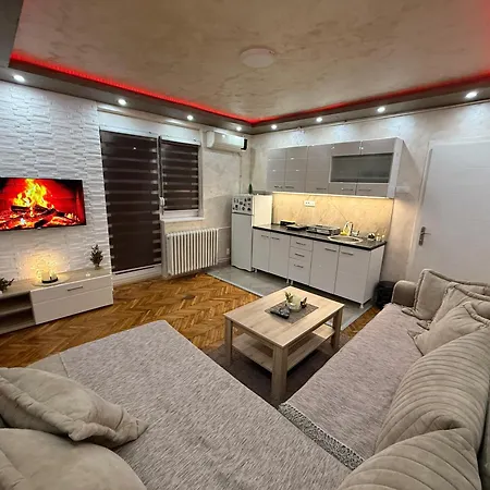 アパート Centar Lux Obrenovac, Na Trgu, Siguran Parking *
