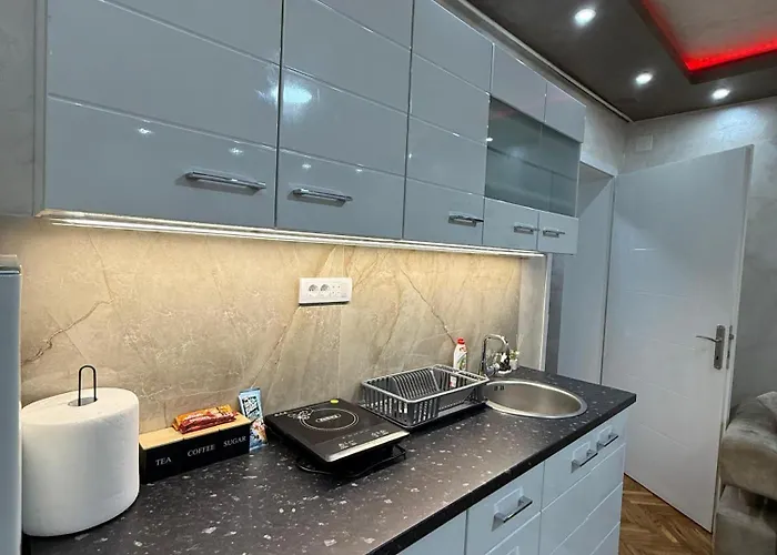 Centar Lux Obrenovac, Na Trgu, Siguran Parking Obrenovac