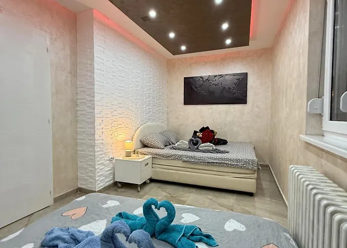 Centar Lux Obrenovac, Na Trgu, Siguran Parking *